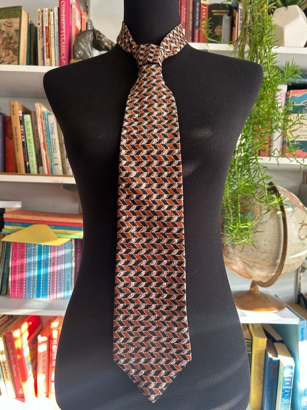 Geoffrey Beene 100% Silk Geometric Copper Black Necktie